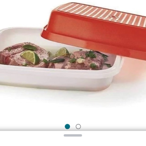 Tupperware Large Marinator Rectangle Container Season Serve Red - Picture 2 of 9